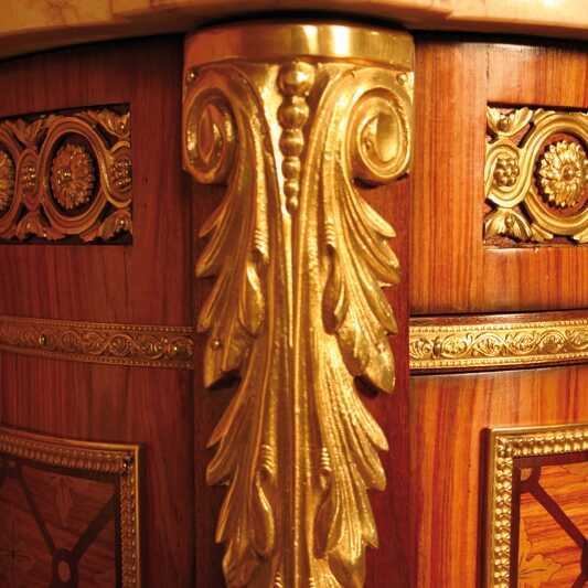Chest of drawers BVRB Louis XVI style