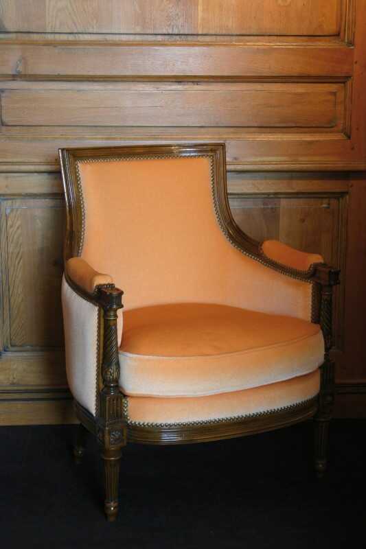 Easychair Lelarge moulurée Louis XVI style