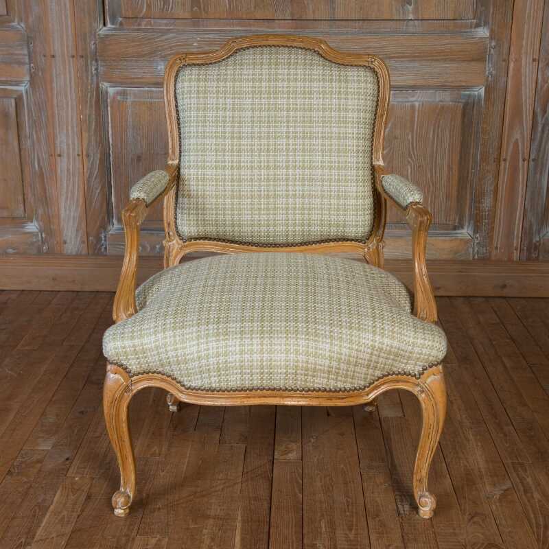 Easychair Avisse Louis XV style