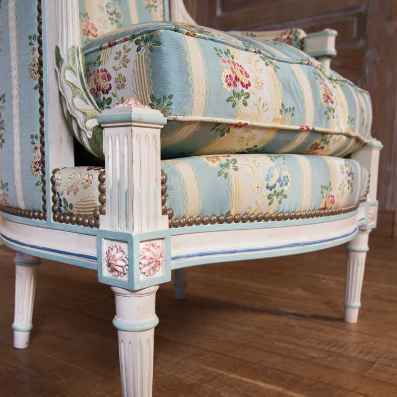 Easychair Lerouge Louis XVI style