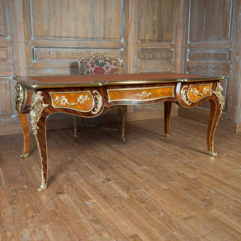 Desk Cressent of Louis XV style 