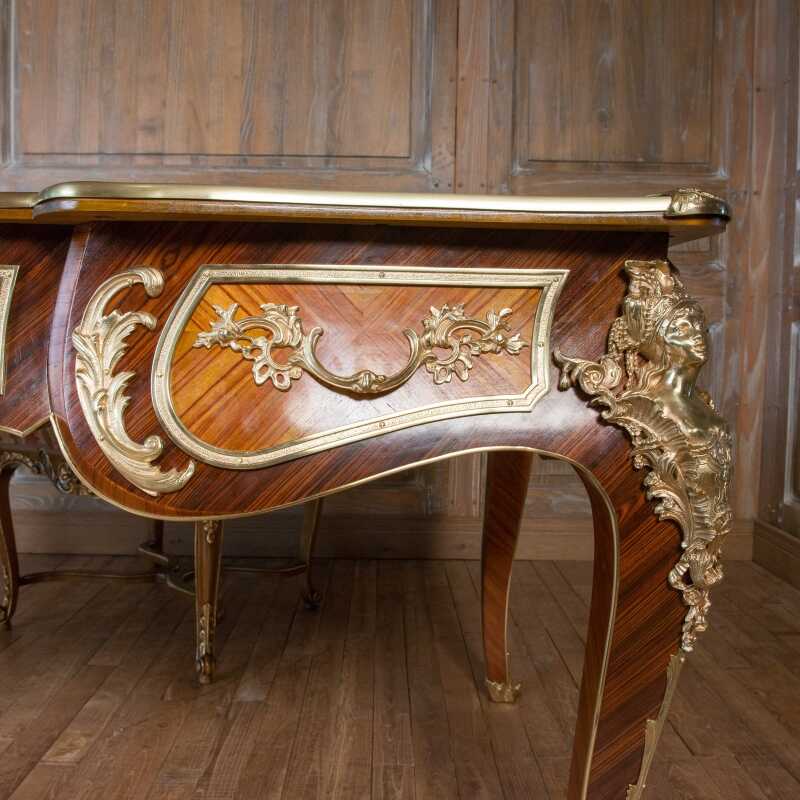 Desk Cressent of Louis XV style 