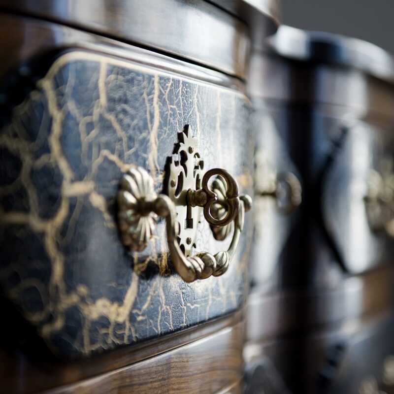 Chest of drawers Bourbansais Louis XIV style